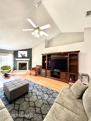 3031 Brookwood Drive, Ocean Springs, MS 39564