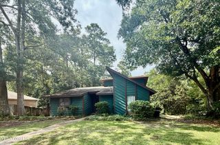 140 Booth Circle, Ocean Springs, MS 39564