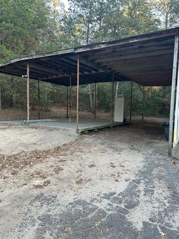 703 County Road 3235, Quitman, TX 75783