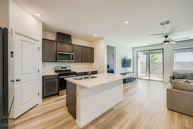 6834 Camino Real Street, North Las Vegas, NV 89086