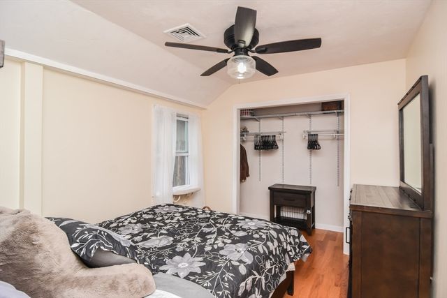 51 Richardson Ave, Dracut, MA 01826