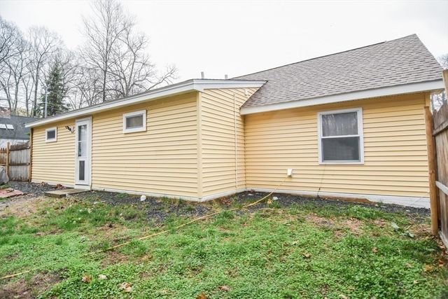 51 Richardson Ave, Dracut, MA 01826