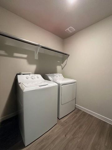 3003 Middleton Drive, Rosenberg, TX 77471