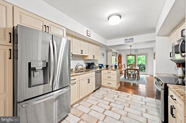 12 KINCAID CT, Media, PA 19063