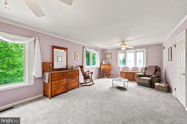 12 KINCAID CT, Media, PA 19063