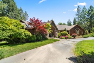1219 N Pinnon Road, Grants Pass, OR 97526