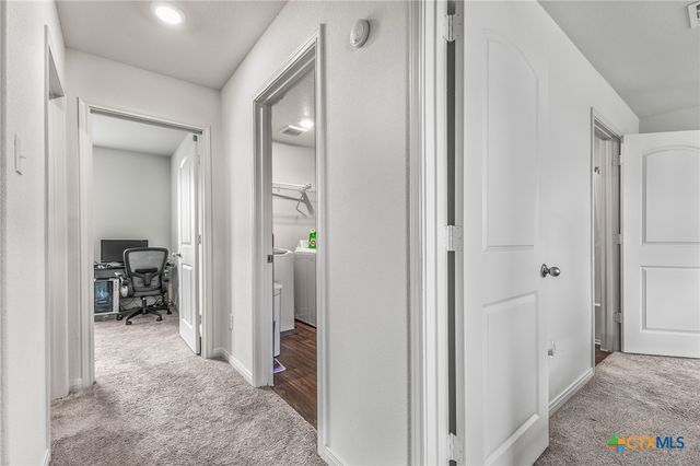 304 Hyacinth Way, Jarrell, TX 76537