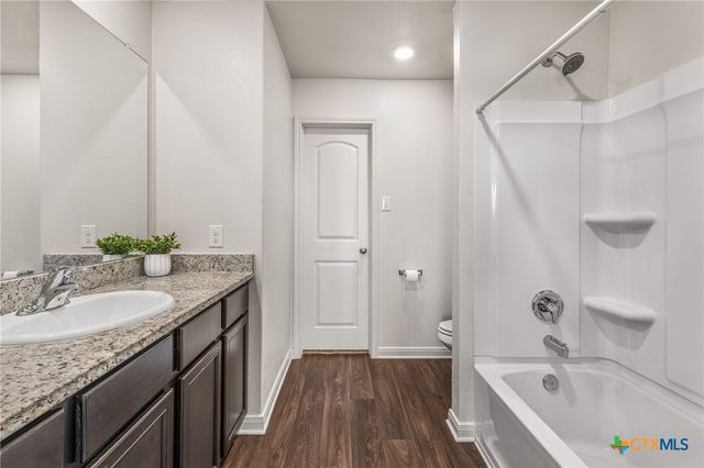 304 Hyacinth Way, Jarrell, TX 76537