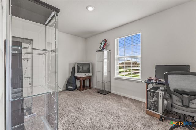 304 Hyacinth Way, Jarrell, TX 76537