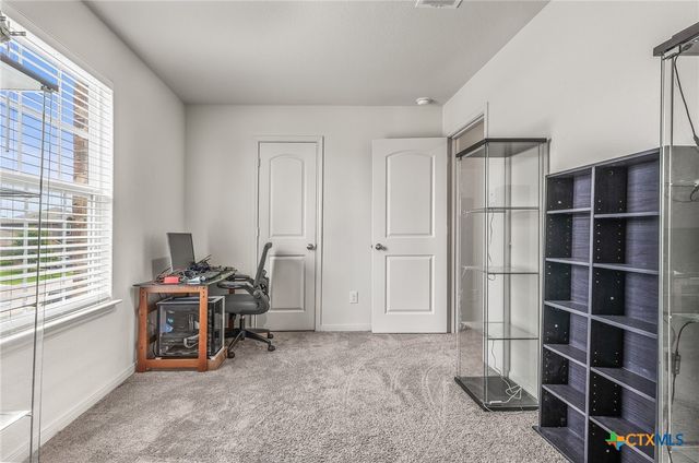 304 Hyacinth Way, Jarrell, TX 76537