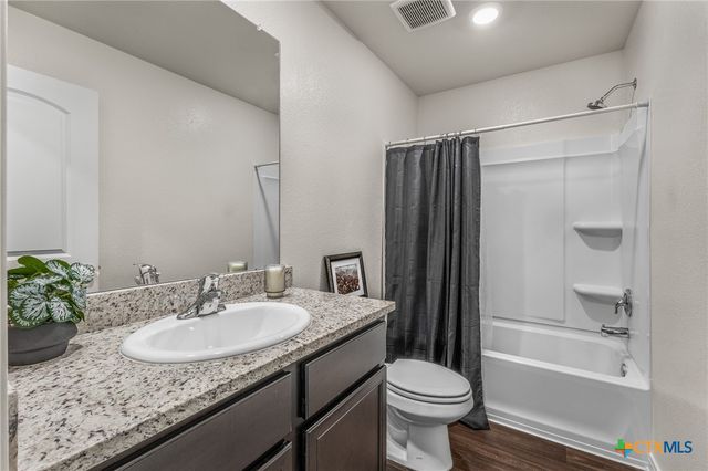 304 Hyacinth Way, Jarrell, TX 76537