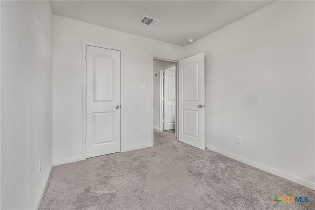 304 Hyacinth Way, Jarrell, TX 76537