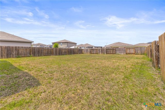 304 Hyacinth Way, Jarrell, TX 76537