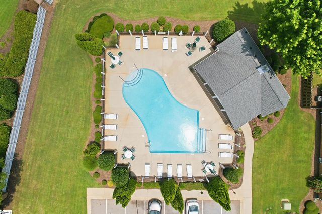 102 High Crest Court, Simpsonville, SC 29681