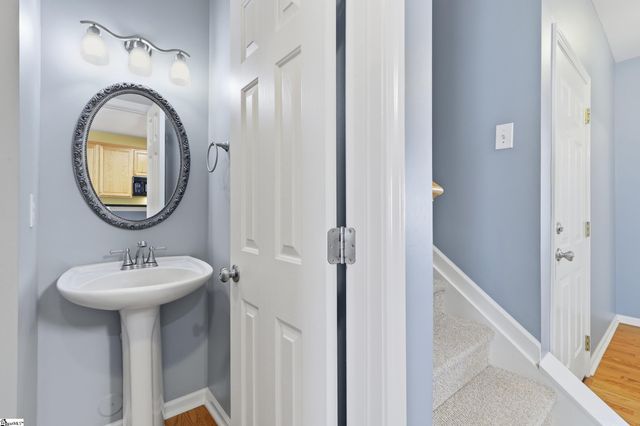 102 High Crest Court, Simpsonville, SC 29681