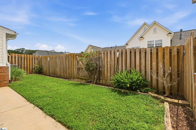 102 High Crest Court, Simpsonville, SC 29681