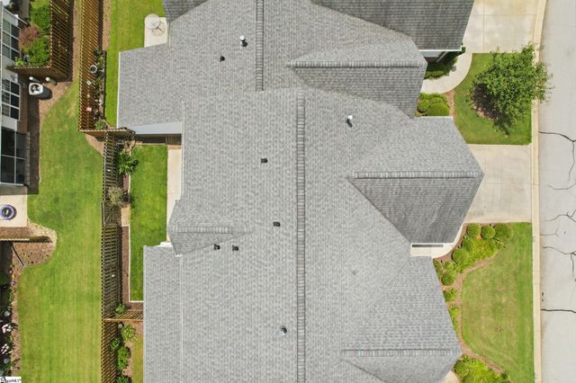 102 High Crest Court, Simpsonville, SC 29681