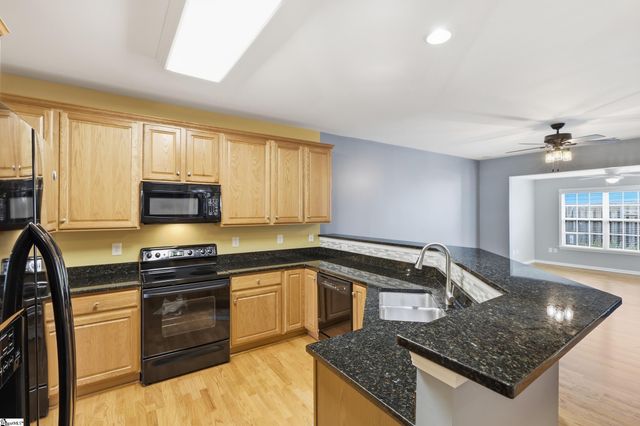 102 High Crest Court, Simpsonville, SC 29681