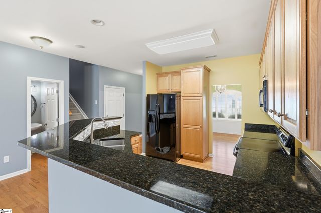 102 High Crest Court, Simpsonville, SC 29681