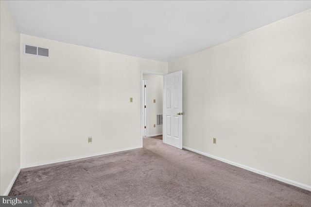 315--A OLIVE AVE, Horsham, PA 19044