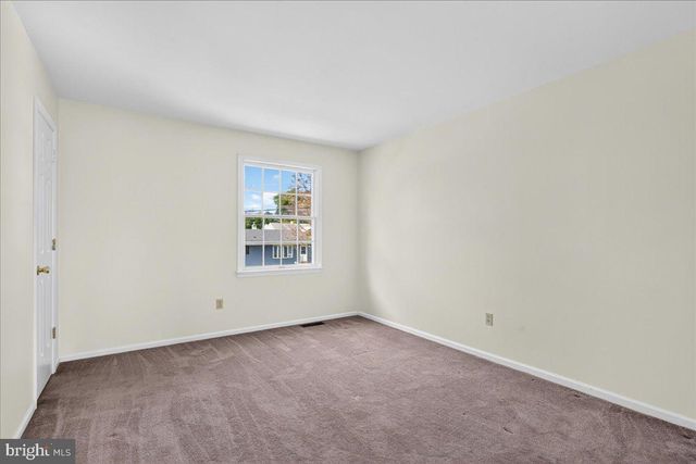 315--A OLIVE AVE, Horsham, PA 19044