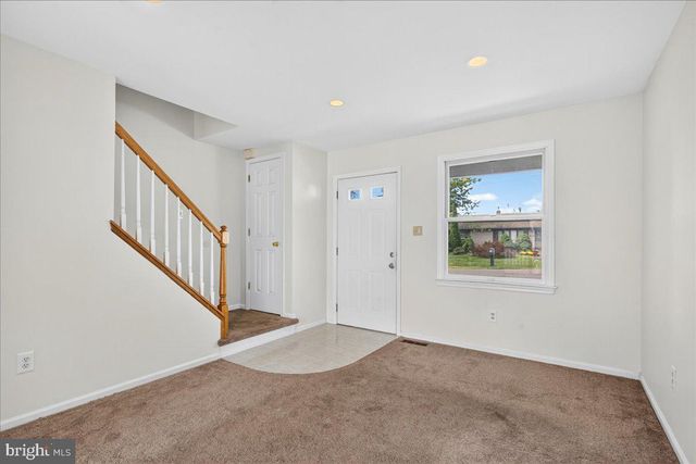 315--A OLIVE AVE, Horsham, PA 19044