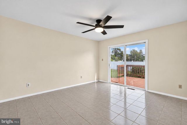 315--A OLIVE AVE, Horsham, PA 19044