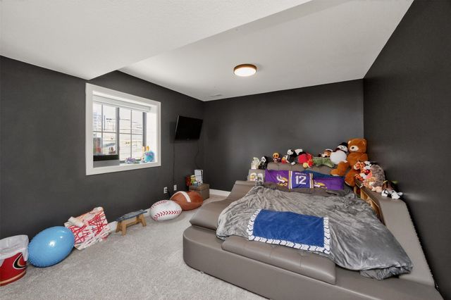 5822 NE Oak Drive, Ankeny, IA 50021