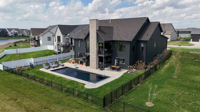 5822 NE Oak Drive, Ankeny, IA 50021