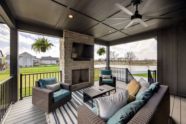 5822 NE Oak Drive, Ankeny, IA 50021