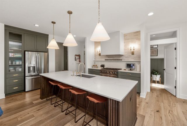 5822 NE Oak Drive, Ankeny, IA 50021