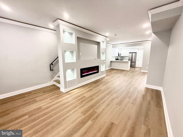 355 E LOUDON ST, Philadelphia, PA 19120