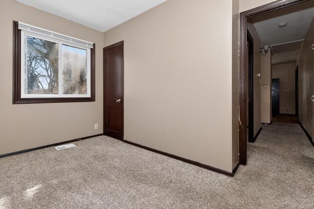 5760 N 32nd STREET, Milwaukee, WI 53209