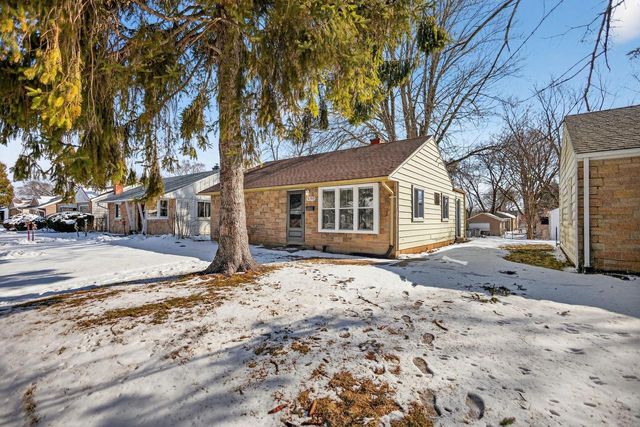 5760 N 32nd STREET, Milwaukee, WI 53209