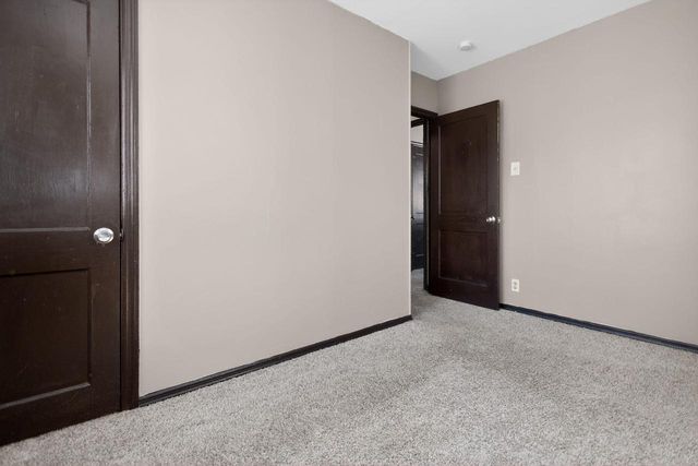 5760 N 32nd STREET, Milwaukee, WI 53209