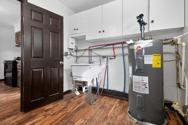 5760 N 32nd STREET, Milwaukee, WI 53209