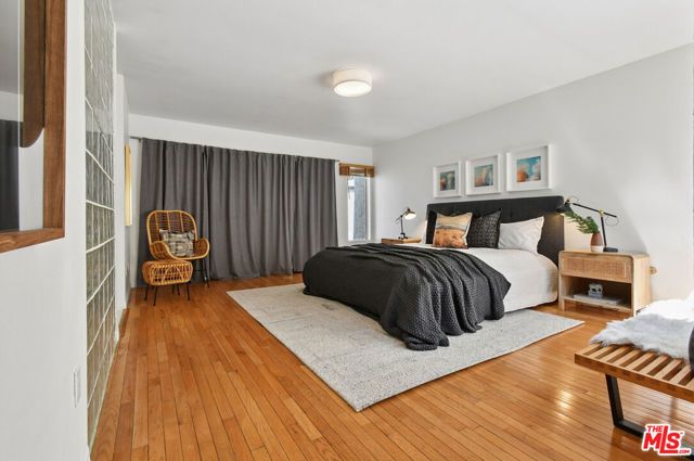 4241 Colfax Avenue J, Los Angeles, CA 91604