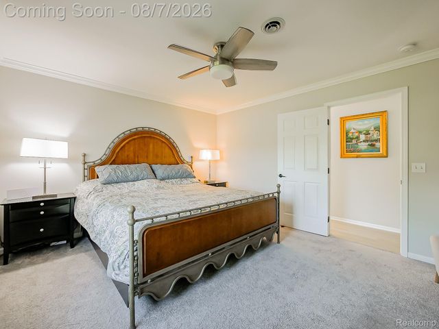 4977 Wavewood Drive, Commerce Charter Township, MI 48382