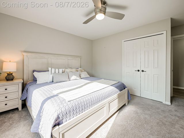 4977 Wavewood Drive, Commerce Charter Township, MI 48382