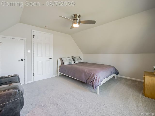 4977 Wavewood Drive, Commerce Charter Township, MI 48382