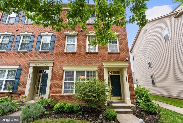 1376 MAIN MEWS, Gaithersburg, MD 20878