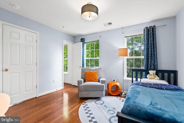 1376 MAIN MEWS, Gaithersburg, MD 20878