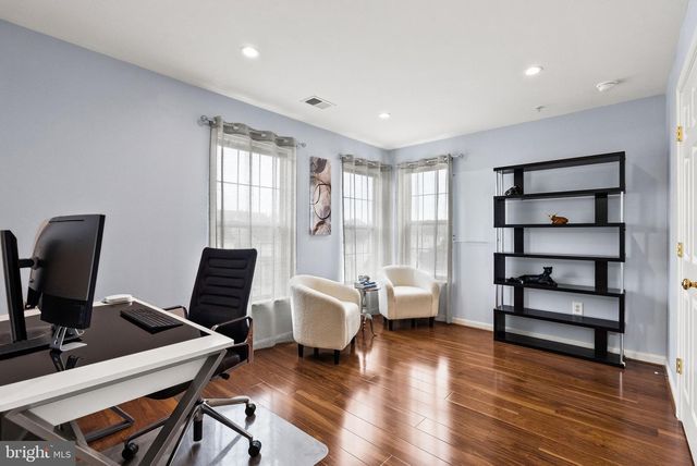 1376 MAIN MEWS, Gaithersburg, MD 20878