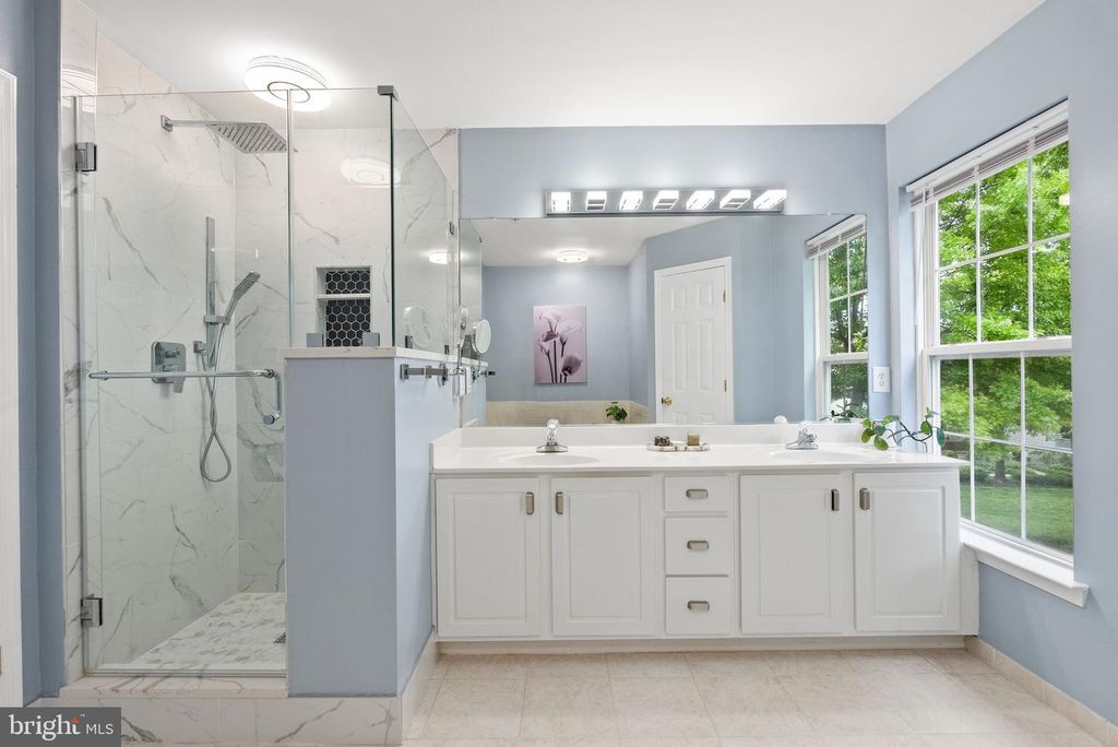Image 35 of property listing at 1376 MAIN MEWS, Gaithersburg, MD 20878