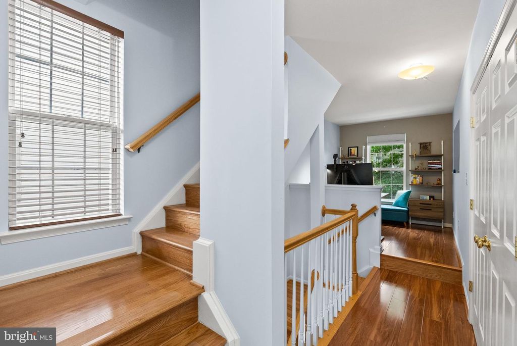 Image 43 of property listing at 1376 MAIN MEWS, Gaithersburg, MD 20878