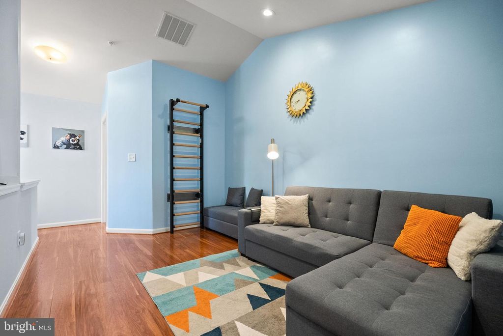 Image 56 of property listing at 1376 MAIN MEWS, Gaithersburg, MD 20878