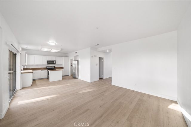 6766 Royal Crest Court, Fontana, CA 92336