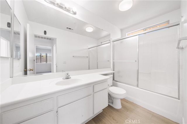 6766 Royal Crest Court, Fontana, CA 92336