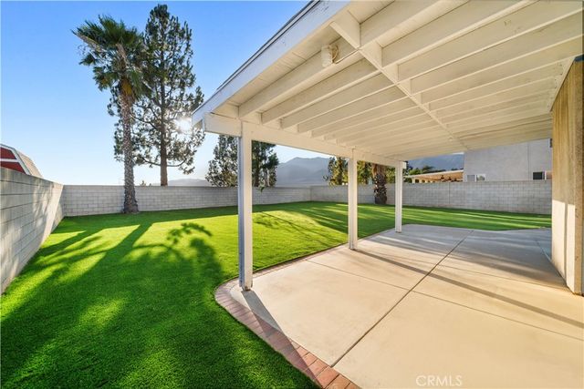 6766 Royal Crest Court, Fontana, CA 92336
