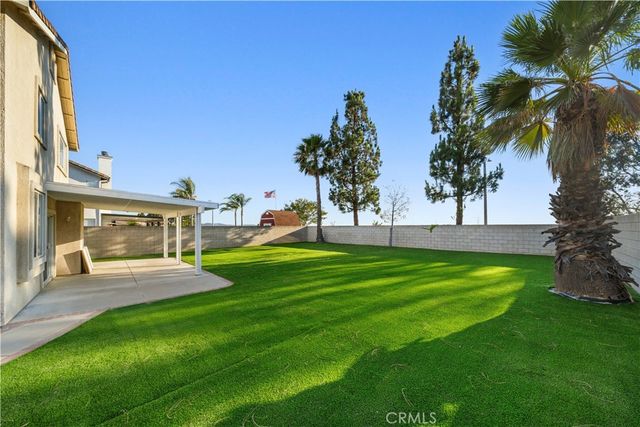 6766 Royal Crest Court, Fontana, CA 92336